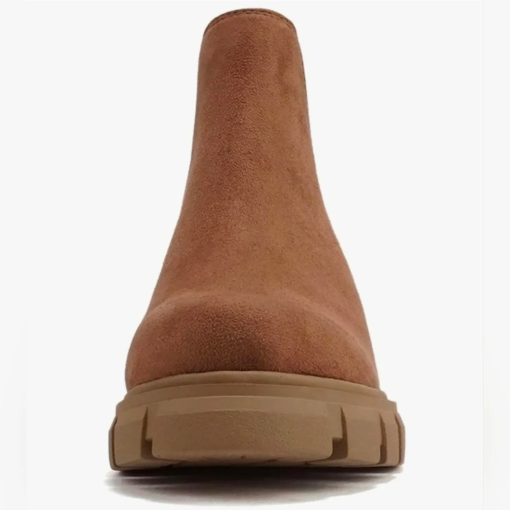 Soda Pioneer Lug Sole Deep Camel Mid Heel Boots Size 11 New With Box!